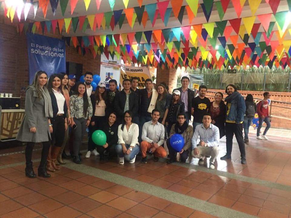 23434994_1613084118748359_5074222516993443397_n